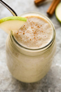 Spiced Pear Smoothie Recipe (With Yogurt!)