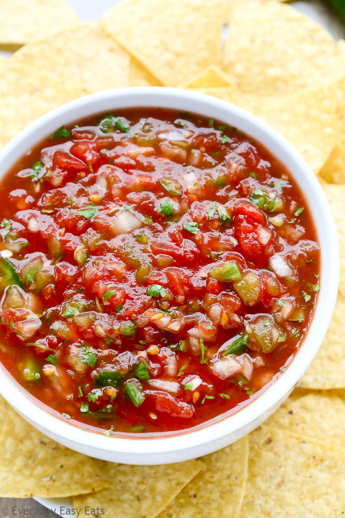 Easy 5-Minute Restaurant-Style Salsa | Recipe at EverydayEasyEats.com